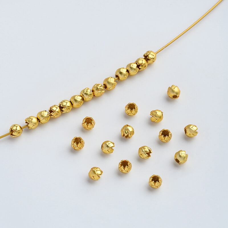 18K matte gold double-sided spacer beads four-leaf clover wreath crown bead spacer