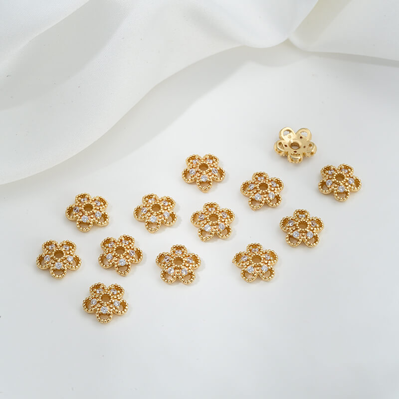 Inlaid with zircon snowflakes, daisy and plum blossoms, small bead holders