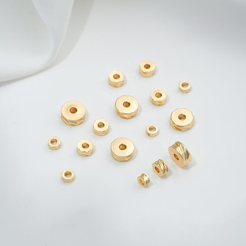 Cut-faced flat sheet spacer beads
