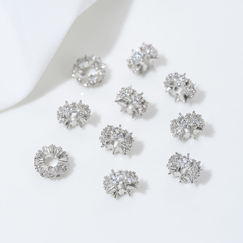 Platinum inlaid zircon snowflake spacer beads