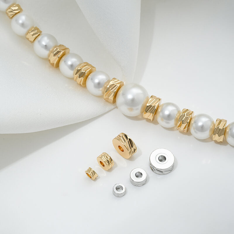 Cut-faced flat sheet spacer beads
