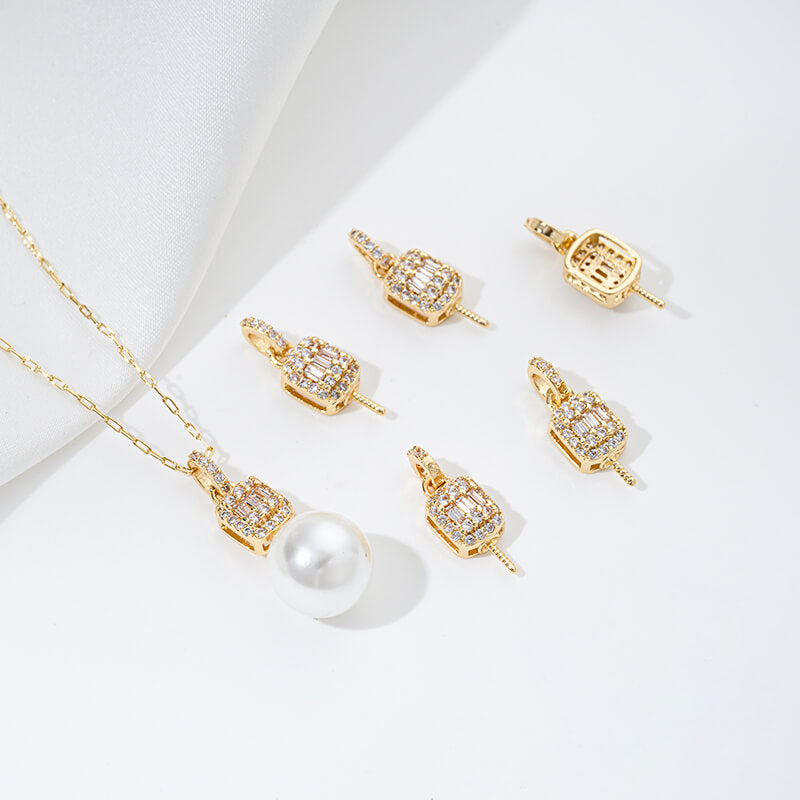 Geometric necklace pendant with zircon, bird, four-leaf clover, heart-shaped pearl setting