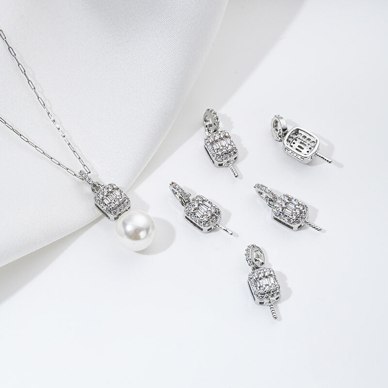 Geometric necklace pendant with zircon, bird, four-leaf clover, heart-shaped pearl setting