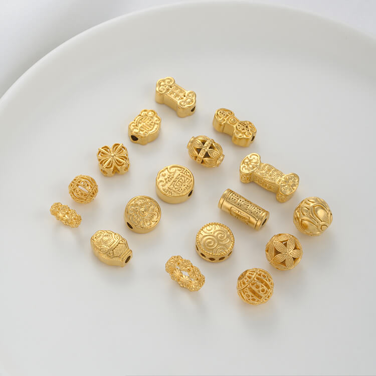 Garland hollow lantern round bead four-leaf clover lotus auspicious cloud Ruyi spacer bead