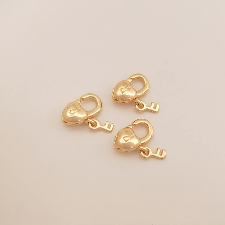 Heart lock lobster clasp connection finishing accessories
