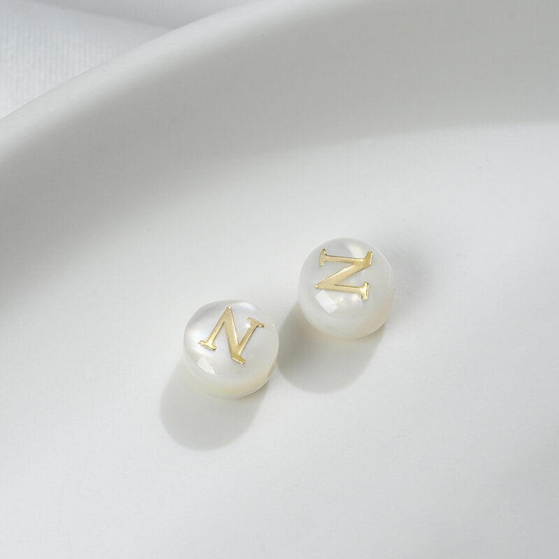 Small size natural white butterfly shell double-sided metal 26 letter spacer beads