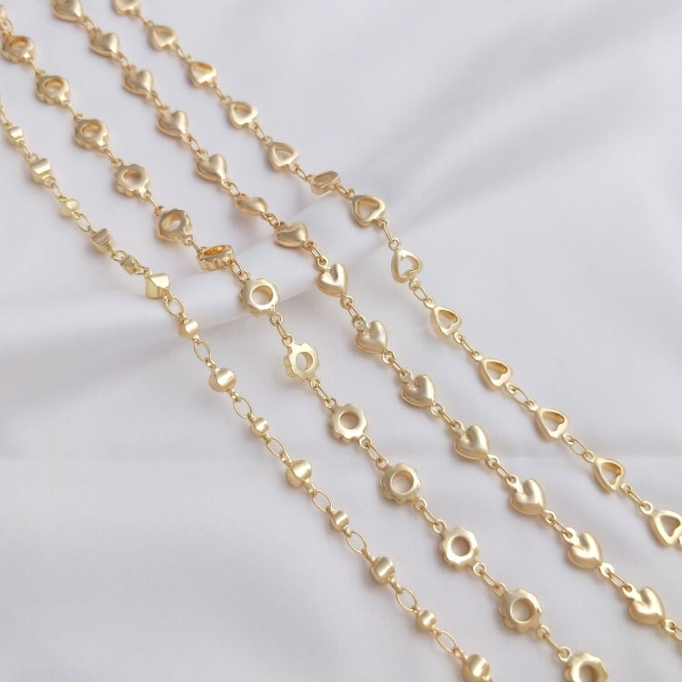 Pure copper hollow flower-shaped heart-shaped chain bean loose chain