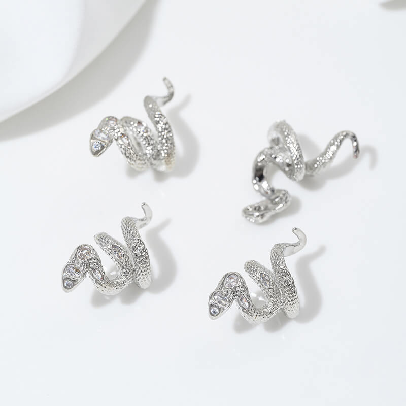 Snake-shaped spacer bead ring with zircon