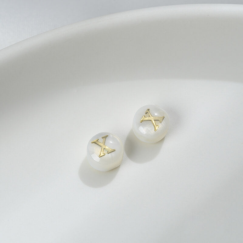 Small size natural white butterfly shell double-sided metal 26 letter spacer beads