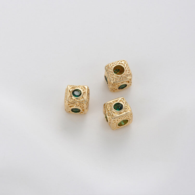 Retro pattern with colored zirconium square spacer beads on all four sides