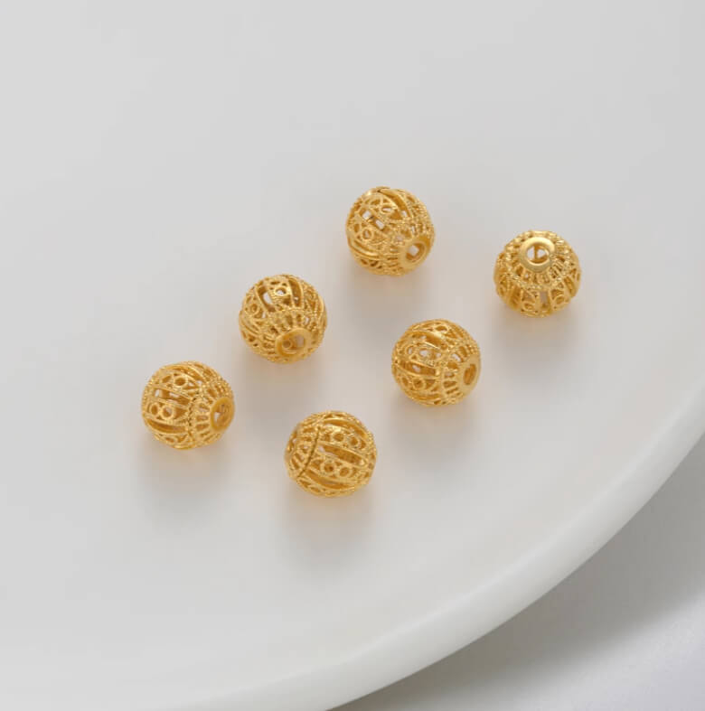 Garland hollow lantern round bead four-leaf clover lotus auspicious cloud Ruyi spacer bead