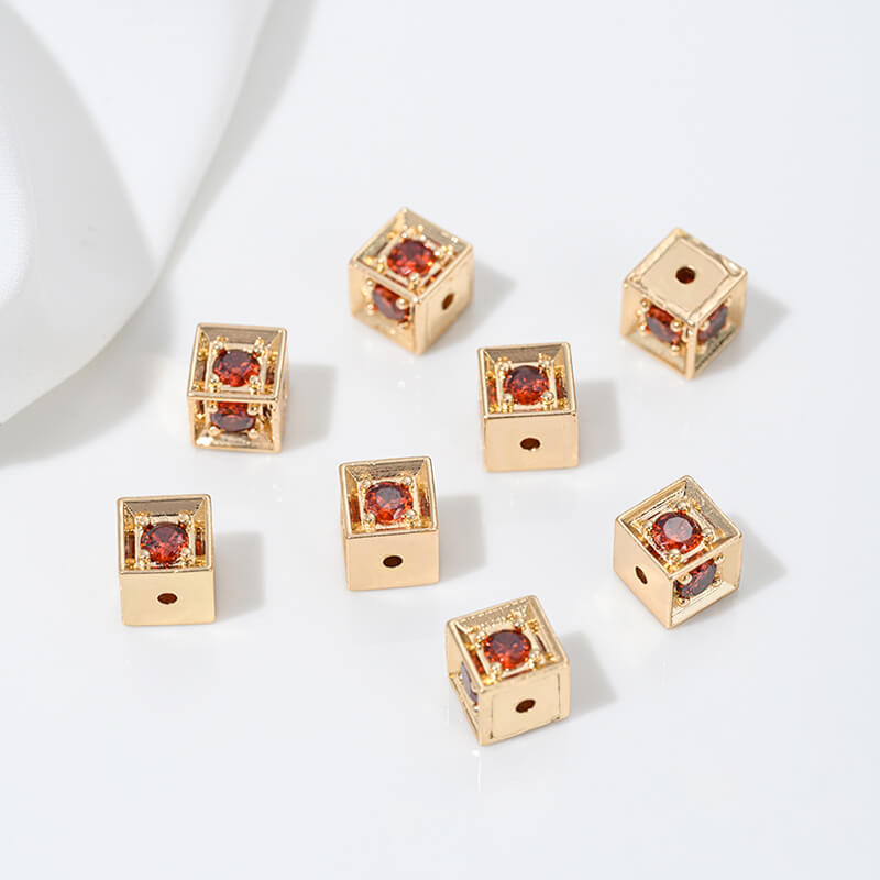 3D square spacer beads with zircon 14K white k
