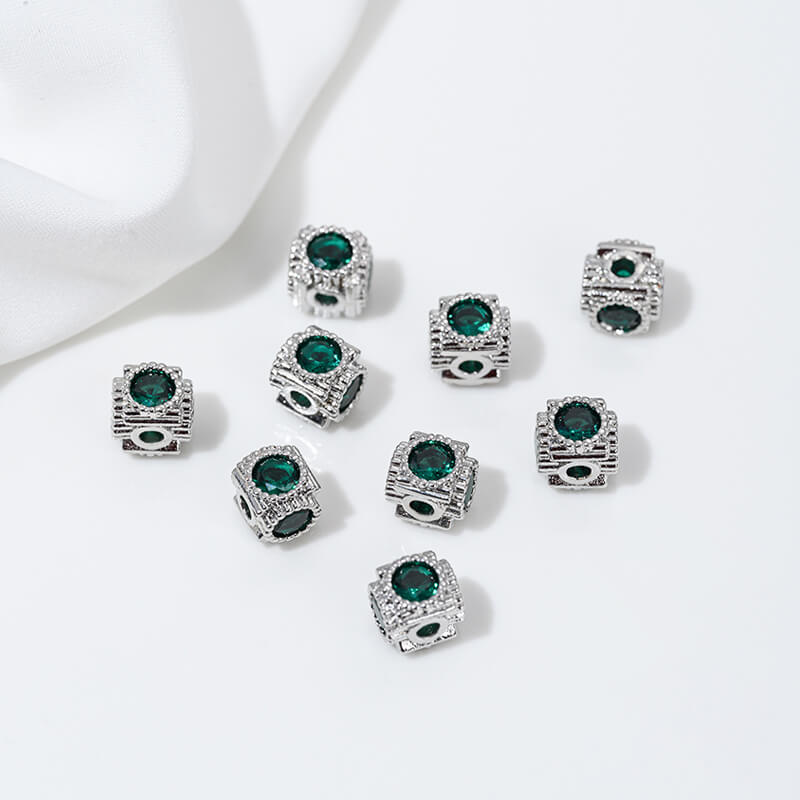3D square spacer beads with zircon 14K white k