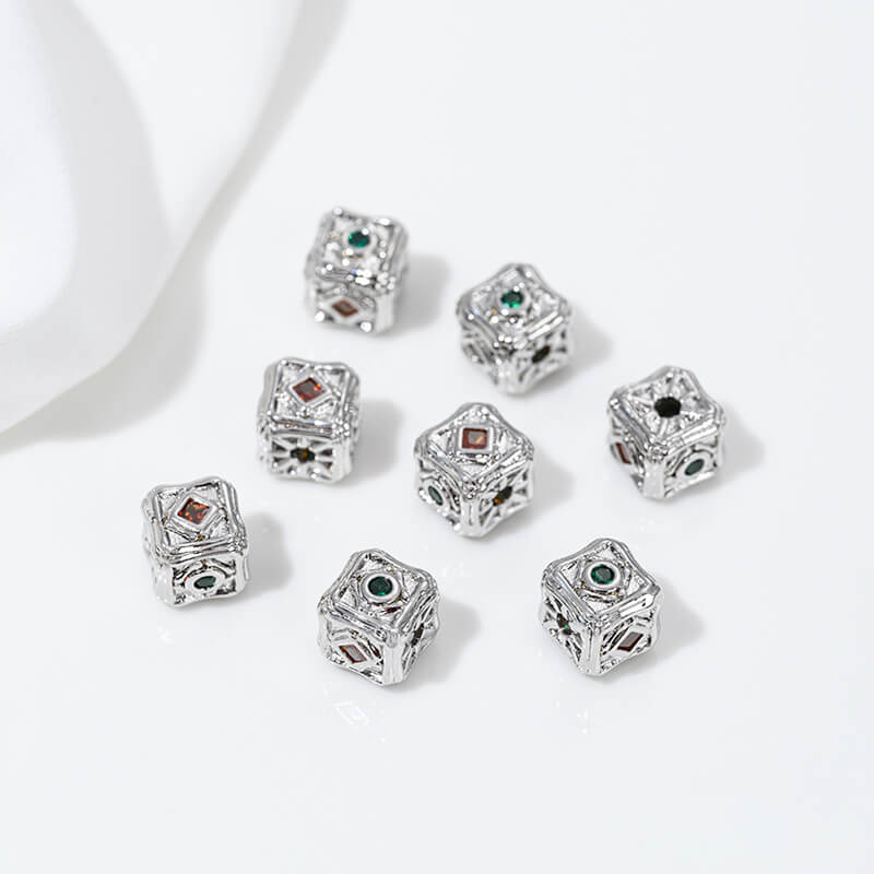 3D square spacer beads with zircon 14K white k