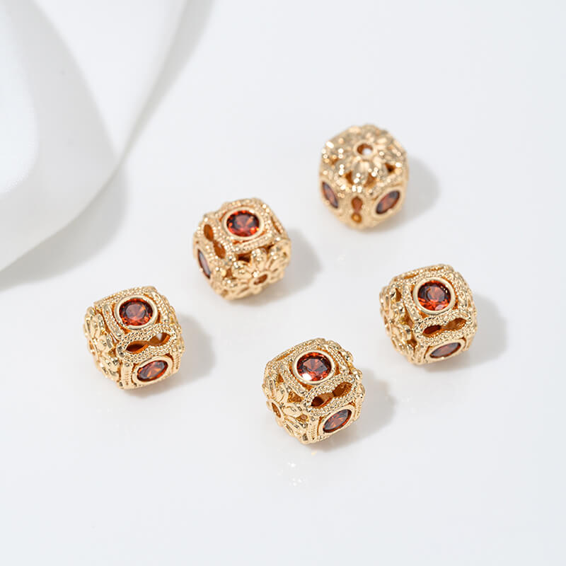 3D square spacer beads with zircon 14K white k