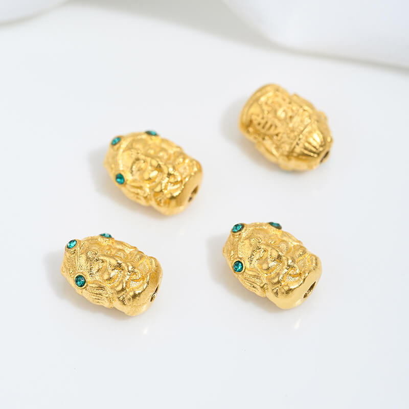 Sand gold inlaid with ruby and green diamonds, spacer beads