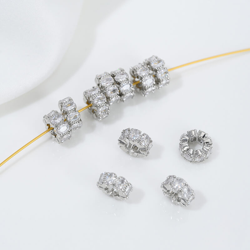 Micro-inlaid zircon 14K gold-plated color-preserving snowflake isolation beads