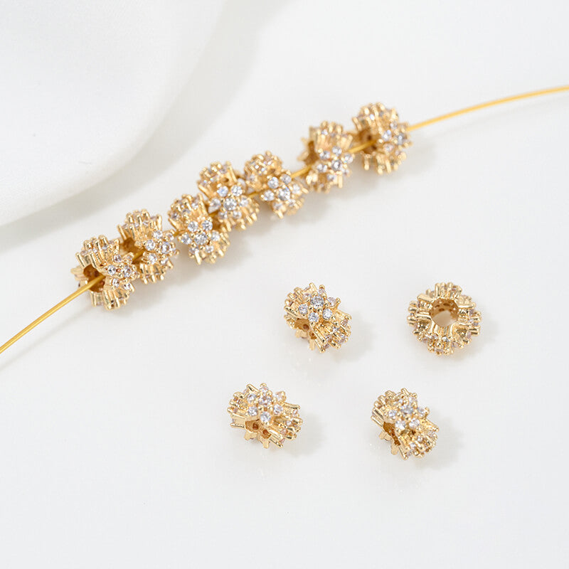 Micro-inlaid zircon 14K gold-plated color-preserving snowflake isolation beads