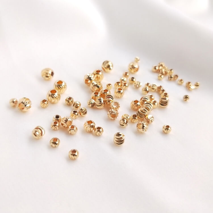 14K gold-plated beads, cut flower beads, cut scimitar pattern round beads