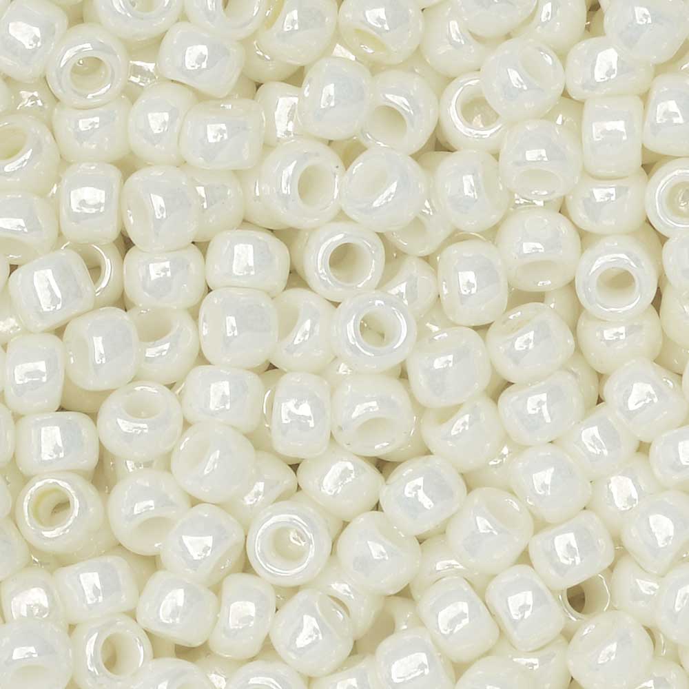 Toho Seed Beads, Round 8/0 #122 'Opaque Lustered Navajo White' (10 Grams)