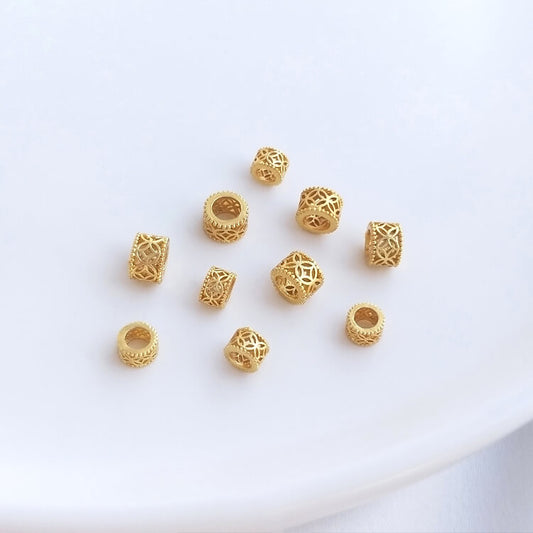 18K matte gold double-sided spacer beads four-leaf clover wreath crown bead spacer