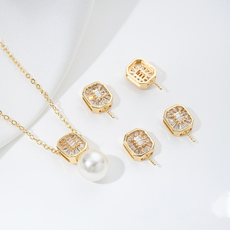 Geometric necklace pendant with zircon, bird, four-leaf clover, heart-shaped pearl setting