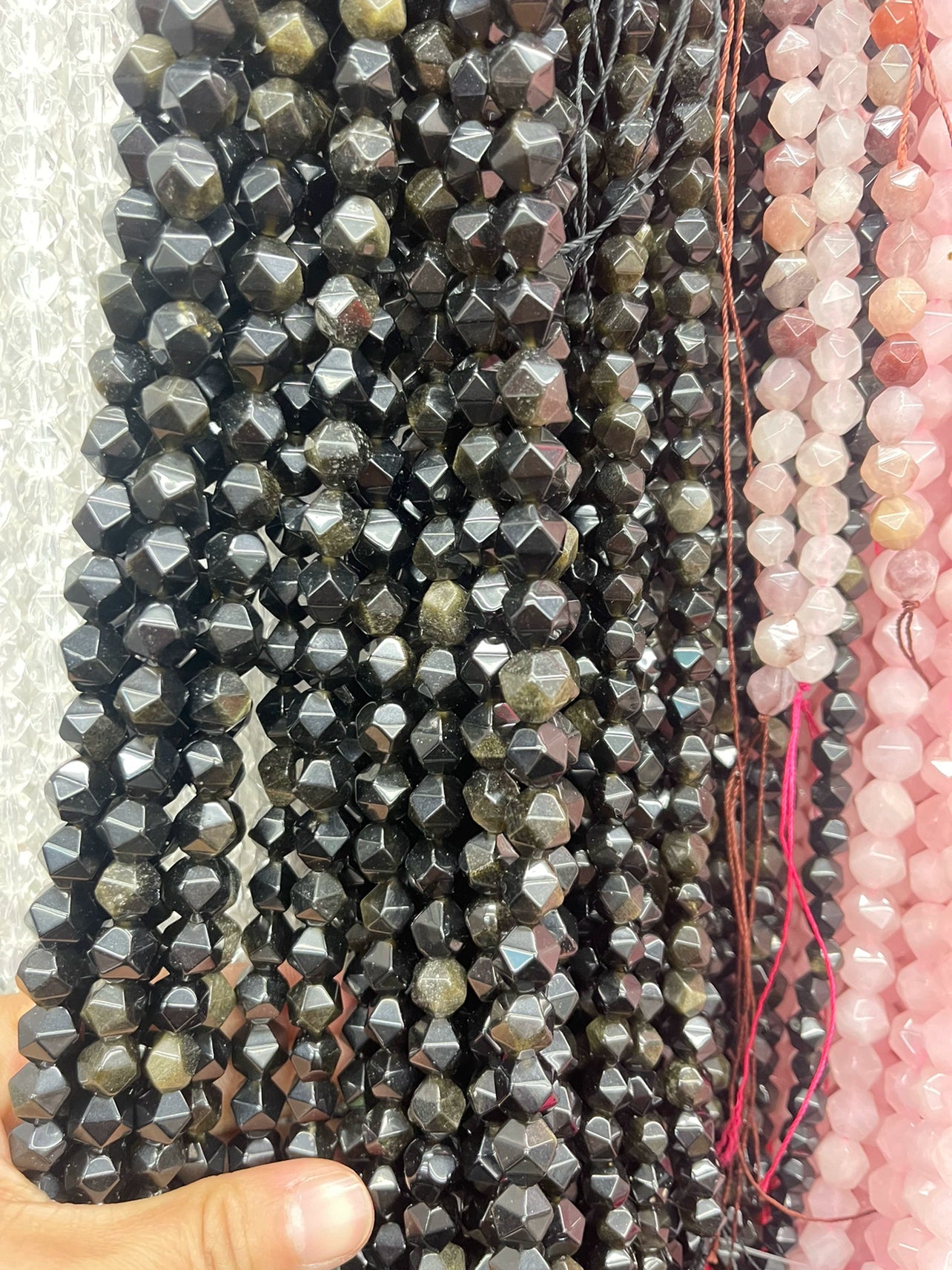 Cut faceted gold obsidian water grass agate spotted stone black line red line bracelet