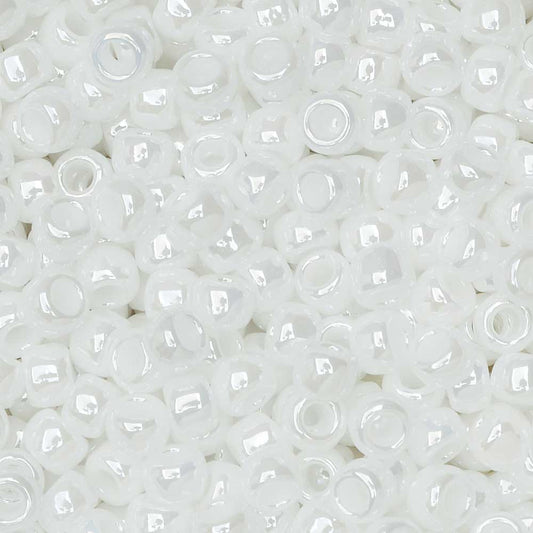 Toho Seed Beads, Round 8/0 #121 'Opaque Lustered White' (10 Grams)