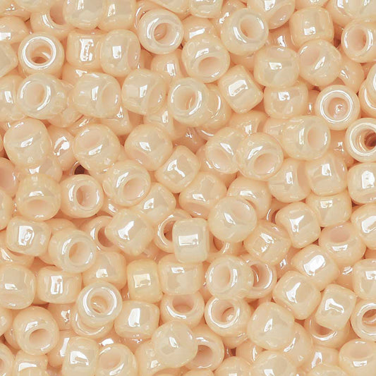 Toho Seed Beads, Round 8/0 #123 'Opaque Lustered Light Beige' (10 Grams)