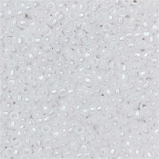 Toho Seed Beads, Round 15/0 #121 'Opaque Lustered White' (5 Grams)
